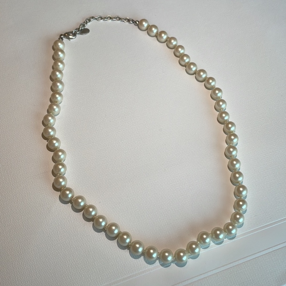 Brooks Brothers string of pearls necklace - Picture 14 of 14